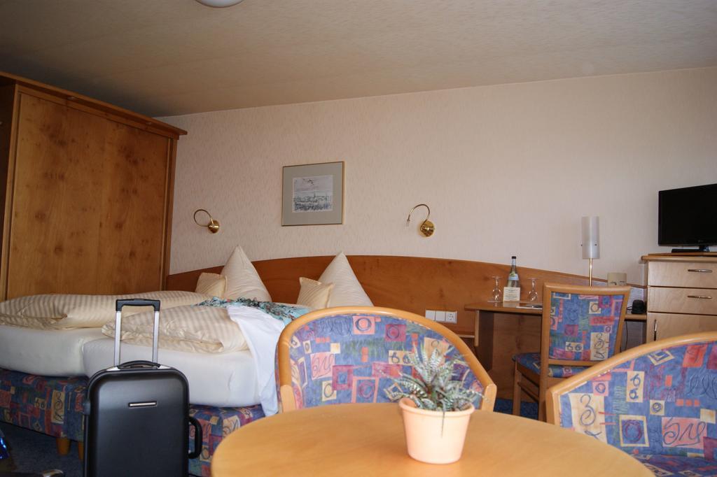 Hotel-Restaurant Schwedi Langenargen Zimmer foto