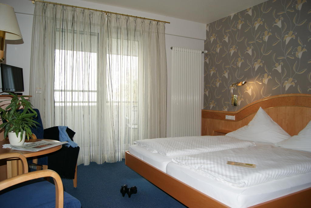 Hotel-Restaurant Schwedi Langenargen Zimmer foto