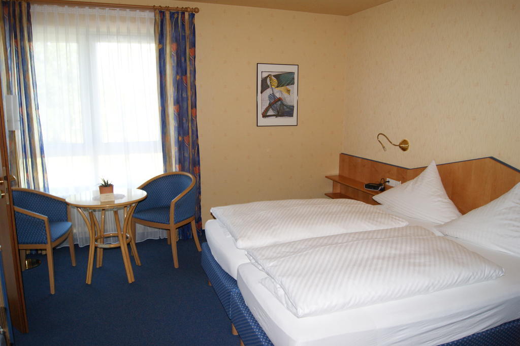 Hotel-Restaurant Schwedi Langenargen Zimmer foto