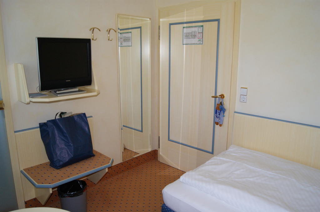 Hotel-Restaurant Schwedi Langenargen Zimmer foto